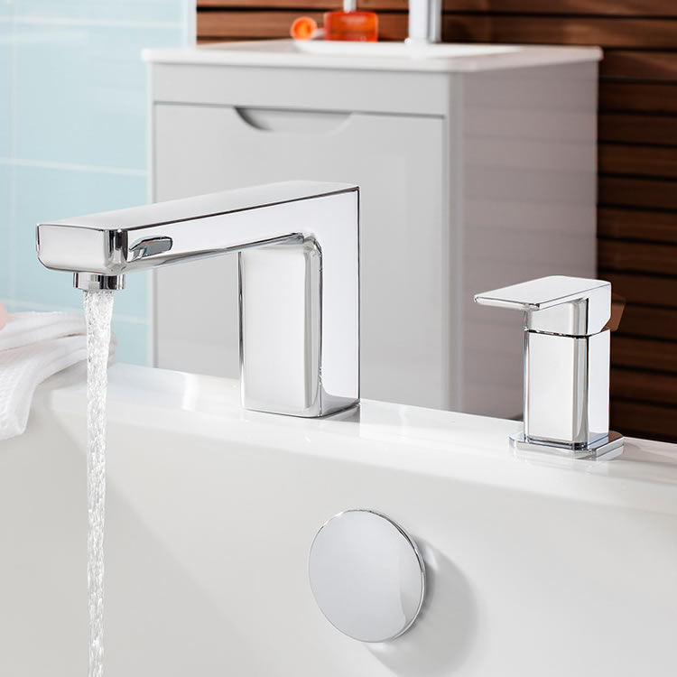 Close up product lifestyle image of Crosswater Atoll Bath Filler