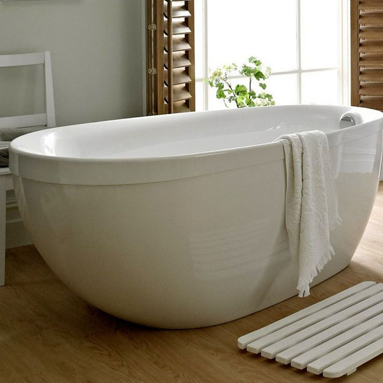 Product Lifestyle image of a Carron Paradigm Freestanding Bath made from carronite
