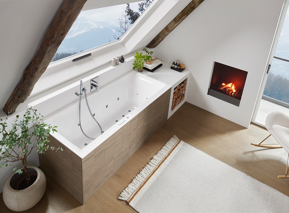 Product Lifestyle image of Villeroy and Boch Subway Whirlpool Bath