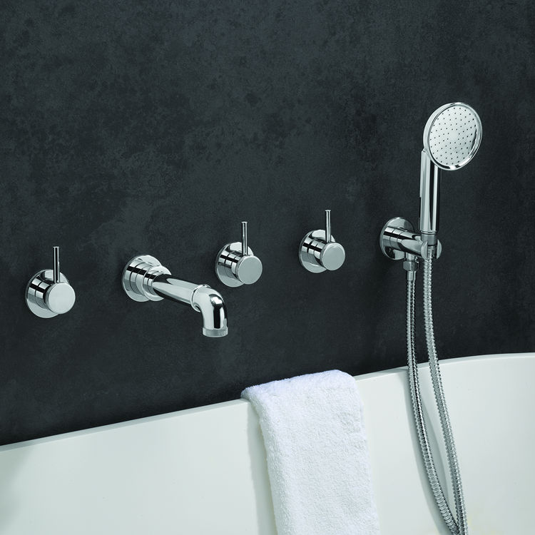 Close up product lifestyle image of Crosswater MPRO Industrial Chrome 5 Tap Hole Bath Filler and Handset