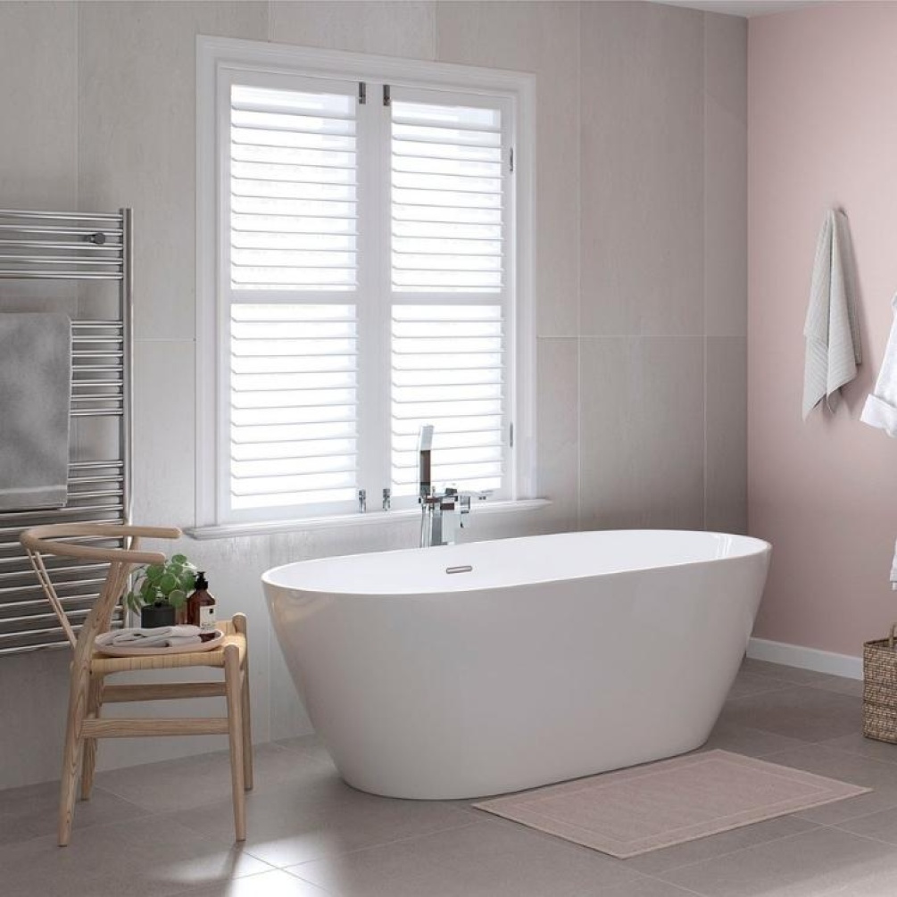 Product Lifestyle image of Tissino Angelo 1700mm x 800mm Freestanding Bath TAN-301