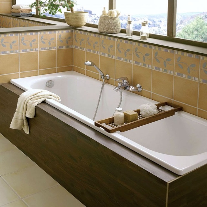 Lifestyle image of Bette Classic 1650mm x 750mm Single-Ended Steel Bath.