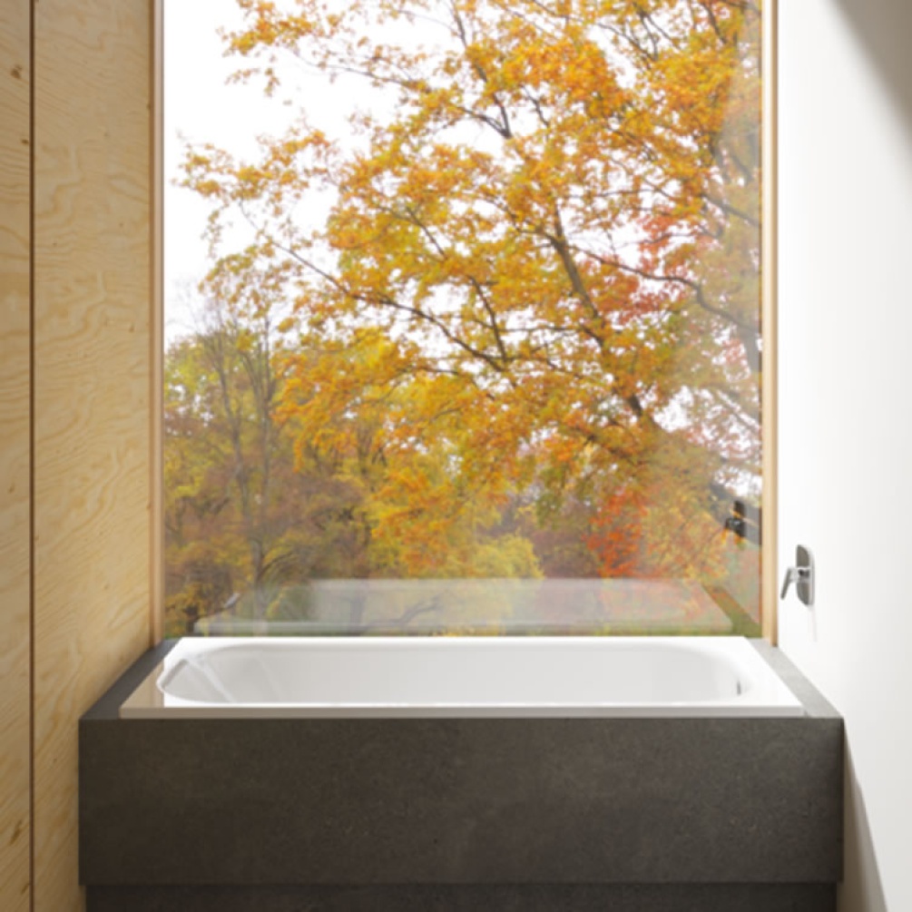 Lifestyle image of Bette Form 1600 x 750 Single-Ended Steel Bath
