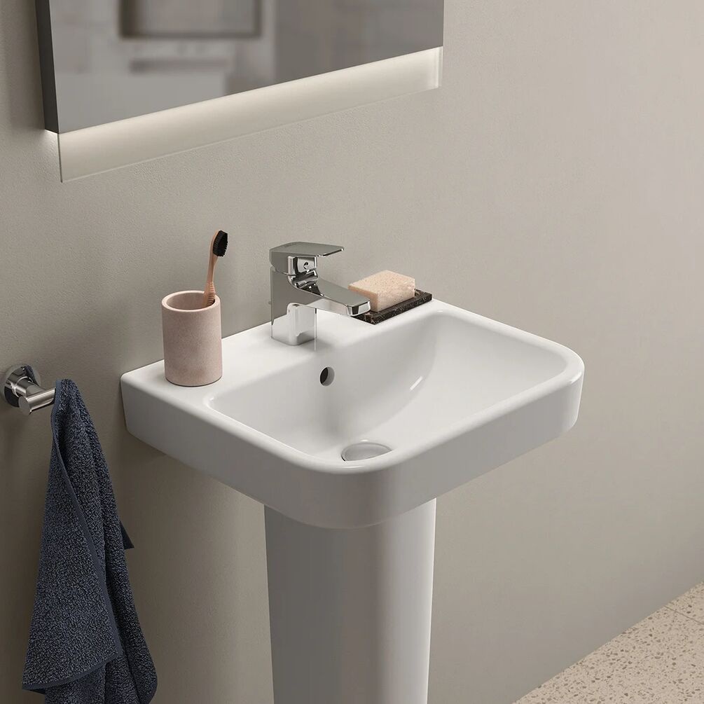 Lifestyle image of Ideal Standard i.life B 450mm Cloakroom Pedestal Basin
