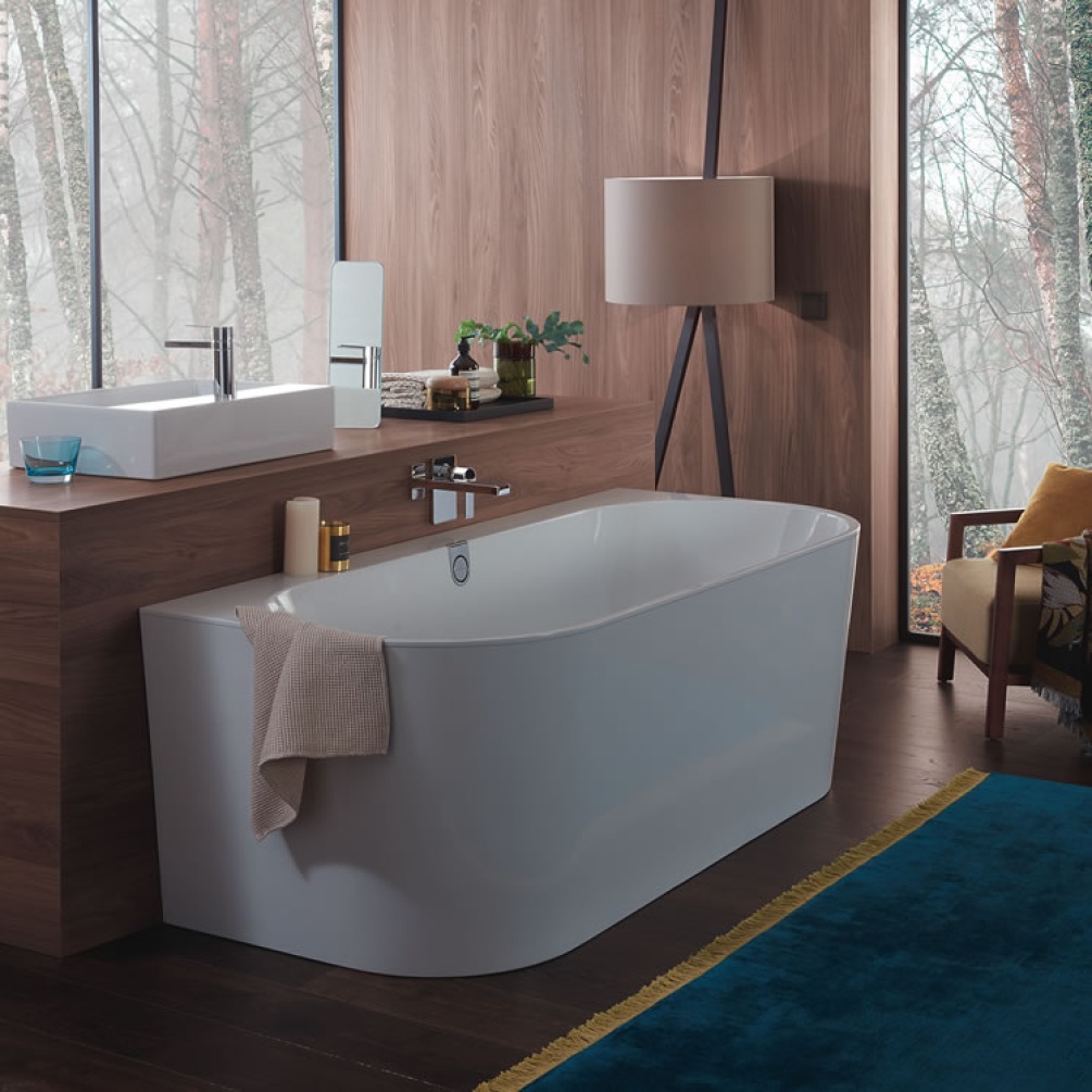 Lifestyle Photo of Villeroy & Boch Oberon Duo 1800 x 800mm Back to Wall Bath