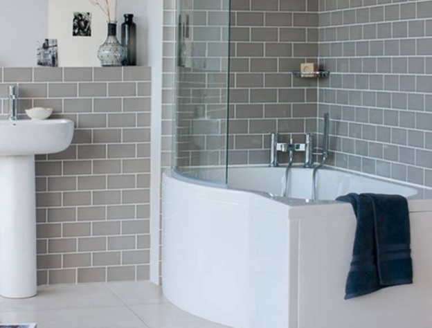 Product Lifestyle image of the Britton Cleargreen Ecoround 1700mm x 900mm Shower Bath