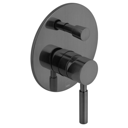 Cutout image of Vado Individual Origins Brushed Black Manual Shower Valve & Diverter