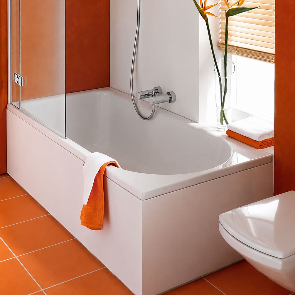 Lifestyle image of Bette Ocean 1600 x 700mm Single Ended Low-Line Shower Bath
