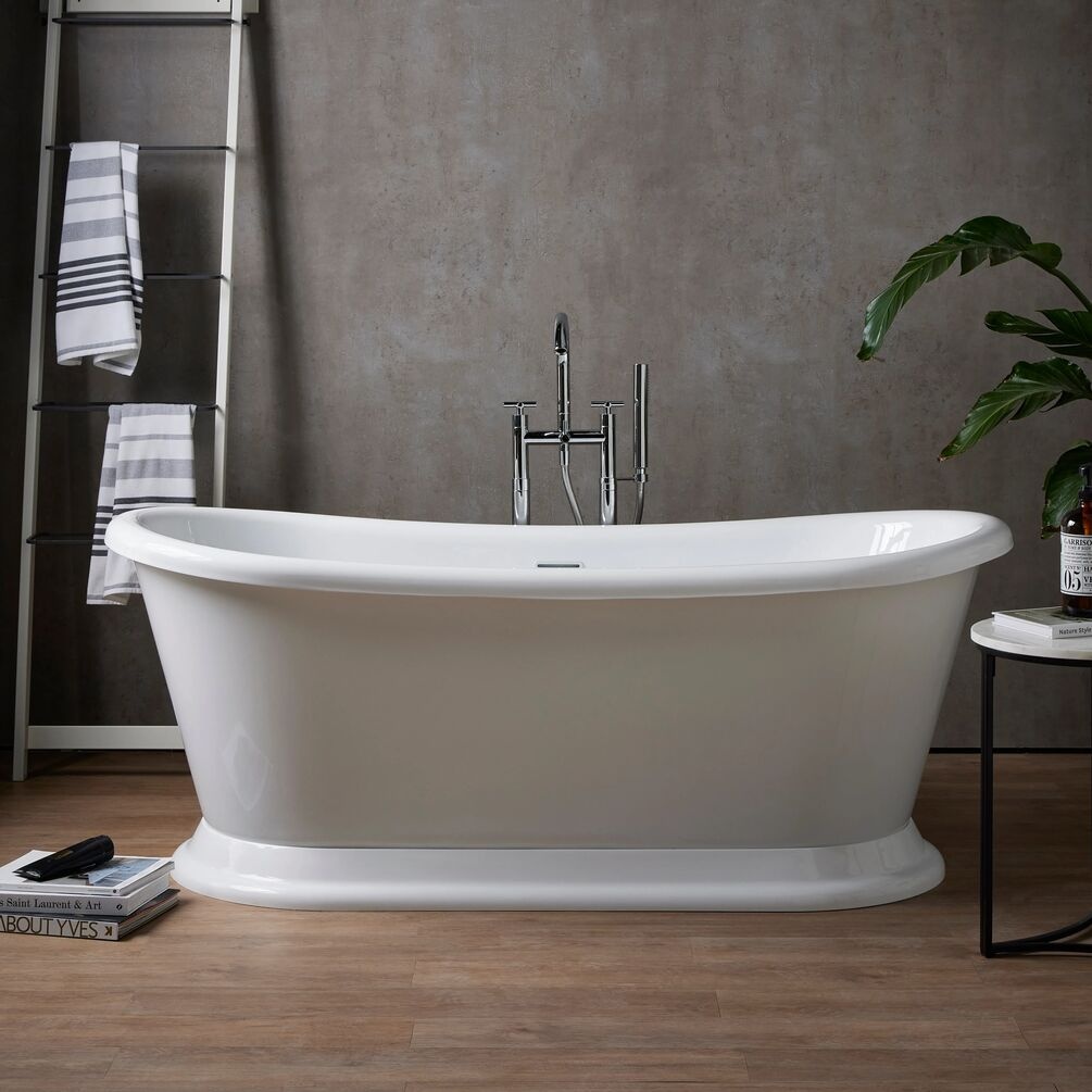product lifestyle image of Chabanon 1580mm Freestanding Boat Bath in gloss white SB260B