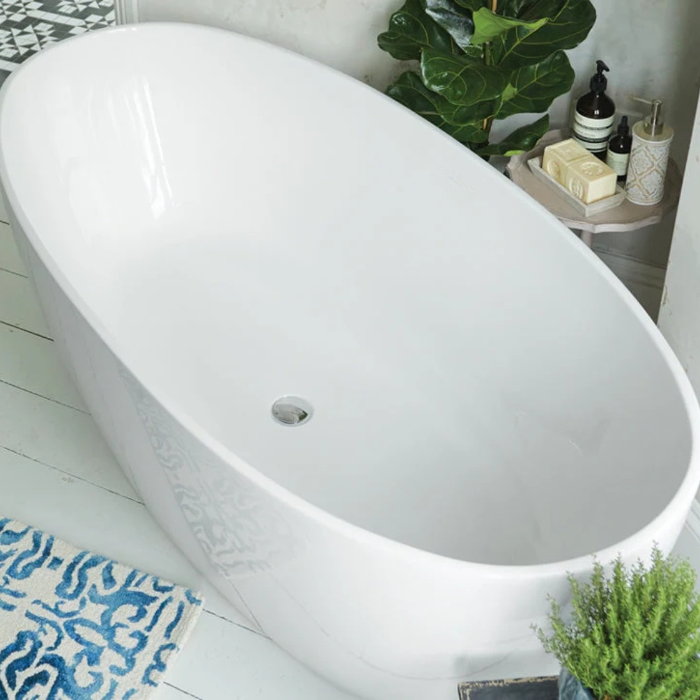 product lifestyle image from above of Waters Infinity Stream 1540mm Freestanding Bath W-INF-STRE-1540
