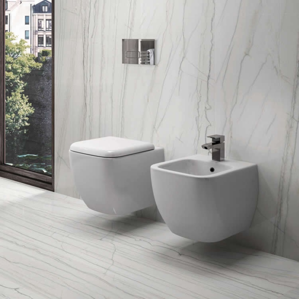Photo Of RAK Metropolitan Wall Hung Bidet - Image 1