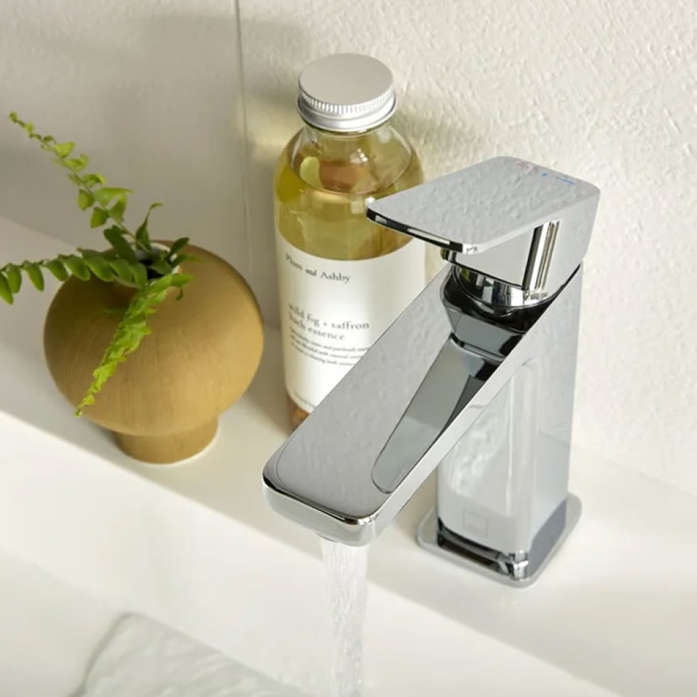 Lifestyle image of Vado Phase Mono Basin Mixer with EcoTurn Handle & Universal Waste