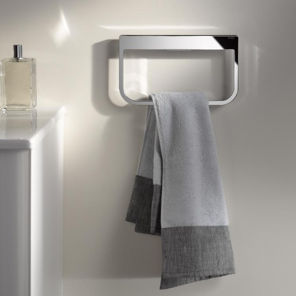 Product Lifestyle image of Keuco Collection Moll Chrome Towel Ring 12721 010000