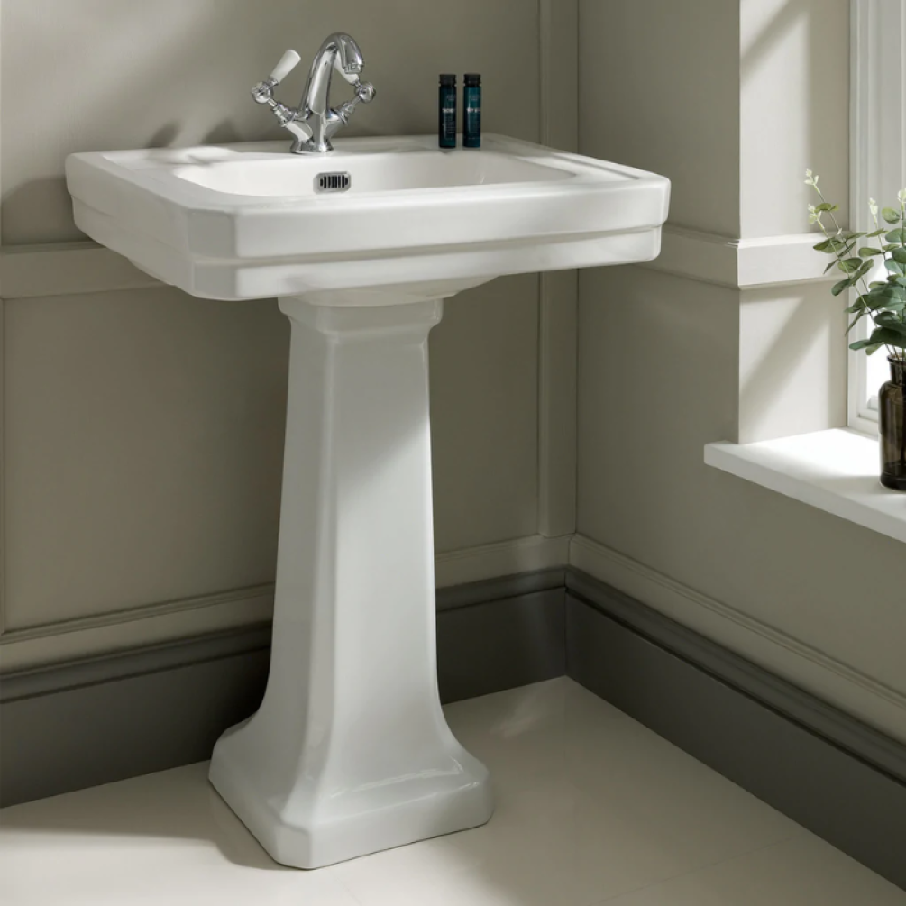 Bayswater Victrion Basin & Pedestal - Lifestyle