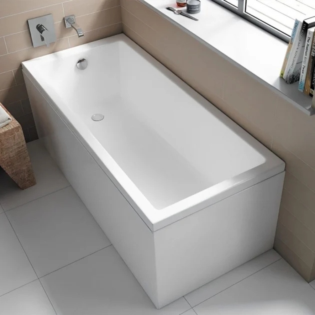 Lifestyle image of the Carron Quantum SE 1500mm x 700mm Single Ended Bath