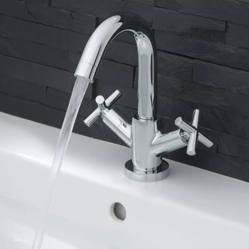 Lifestyle image of Vado Elements Mono Basin Mixer with Universal Waste