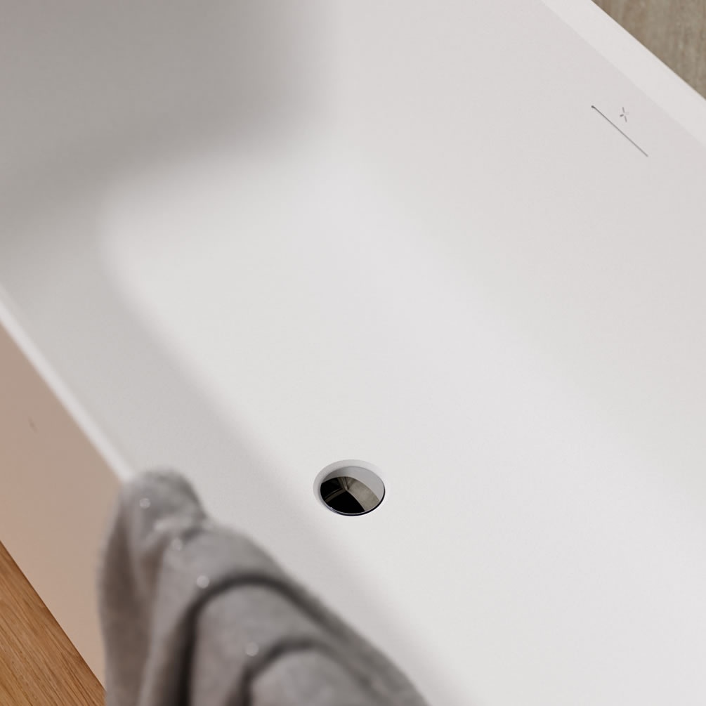 Lifestyle image of Crosswater Chrome Freestanding Bath Waste