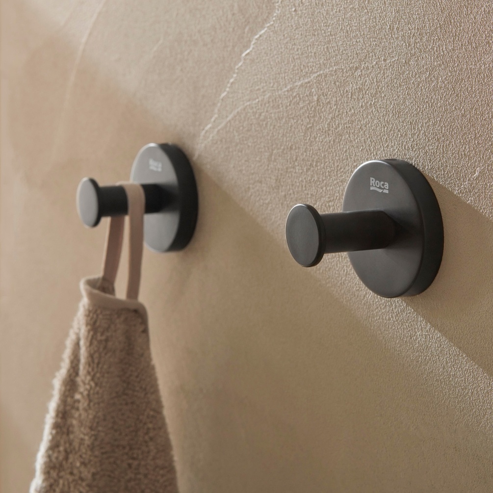 Lifestyle image of the Roca Hotels Matt Black Robe Hook