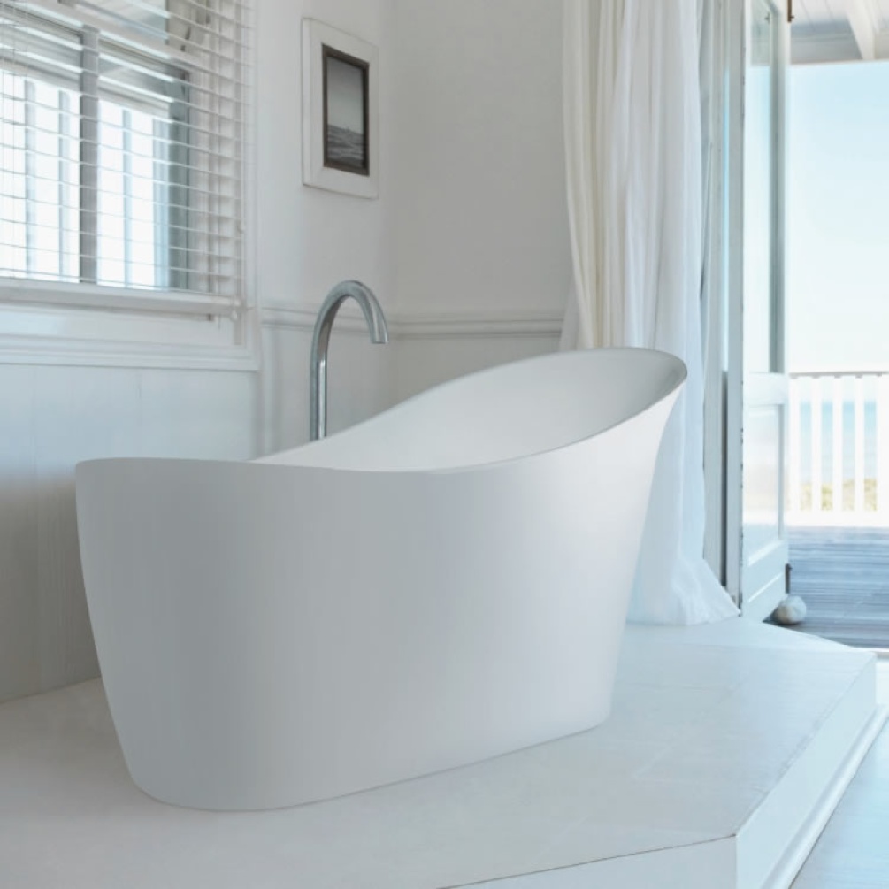 BC Designs Slipp 1500mm Acrylic Freestanding Bath