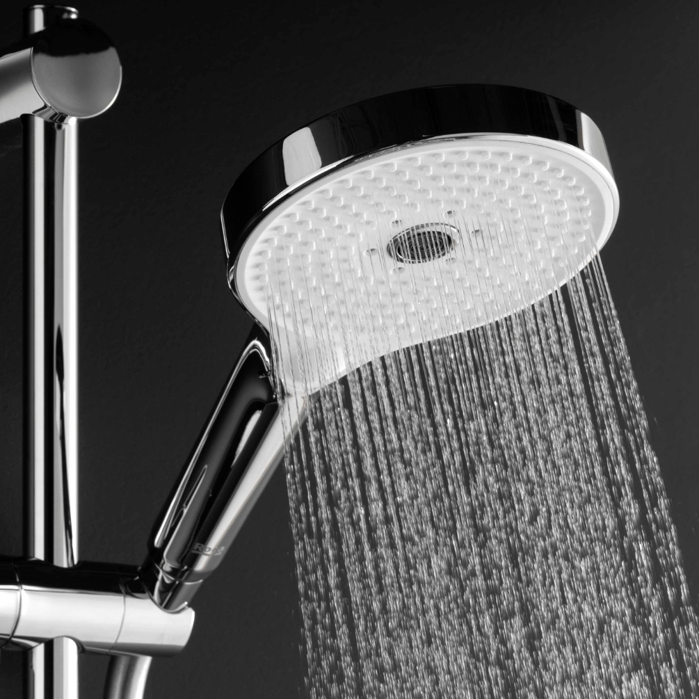 Lifestyle image of the Roca Plenum Chrome 3 Function Round Handset Shower